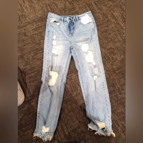 Fashion nova ripped boyfriend jeans - Picture 1 of 2